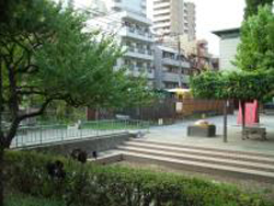 神明車庫跡公園