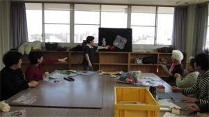 活動風景・小石川布の絵本を作る会の写真